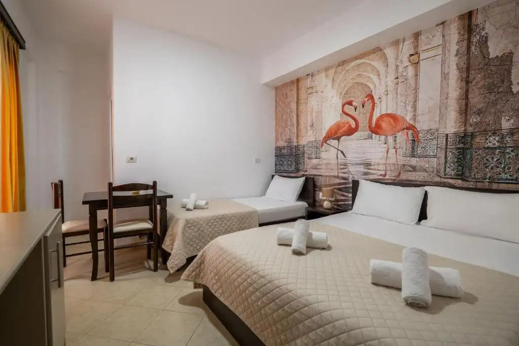 Standard Triple Room image 10