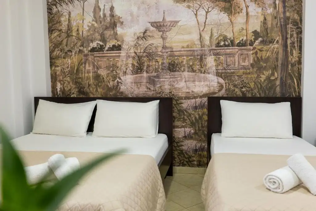 Standard Triple Room image 18