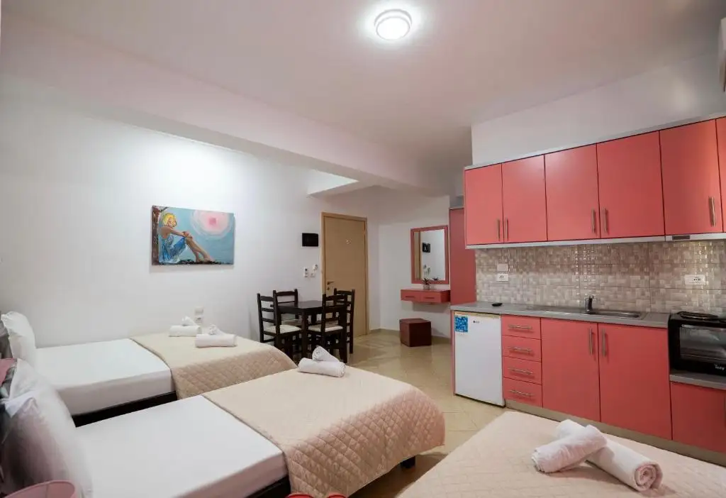 Standard Apartment image 17