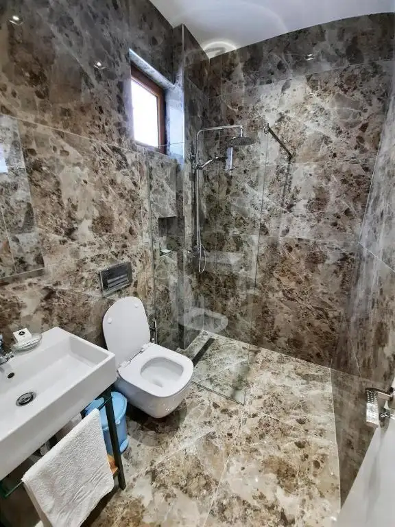 Superior Quadruple Room image 20