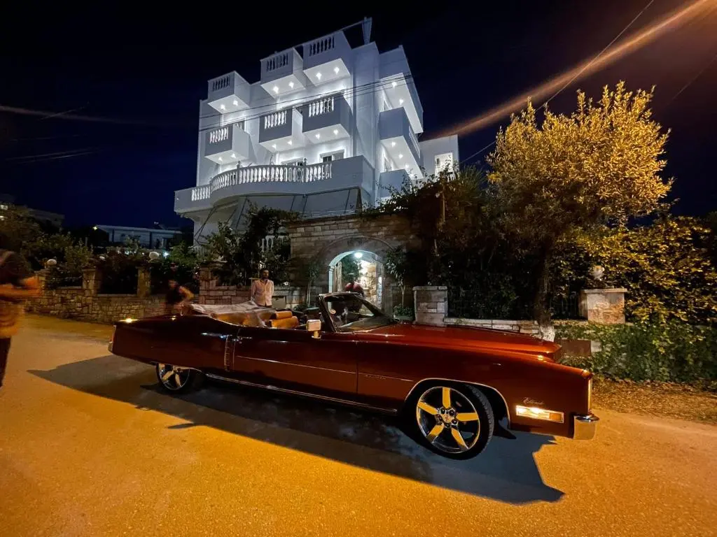 img_id_1077527.webp