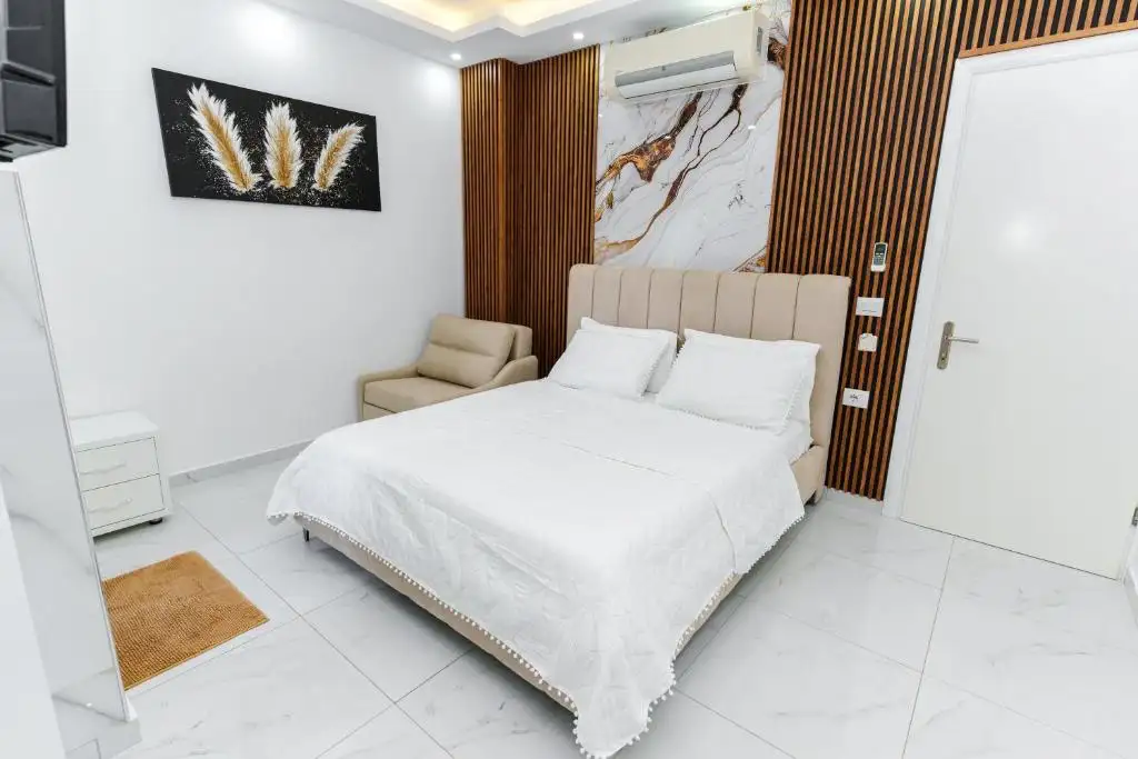 Superior Triple Room with Sea View image 6