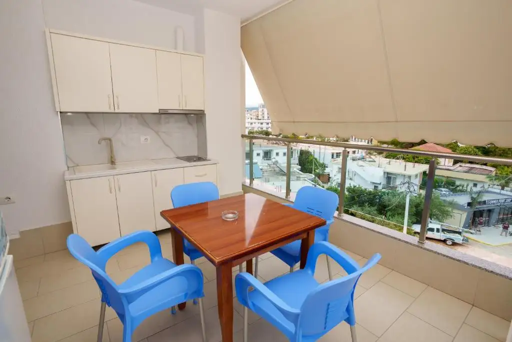 Superior Quadruple Room With Balcony image 5