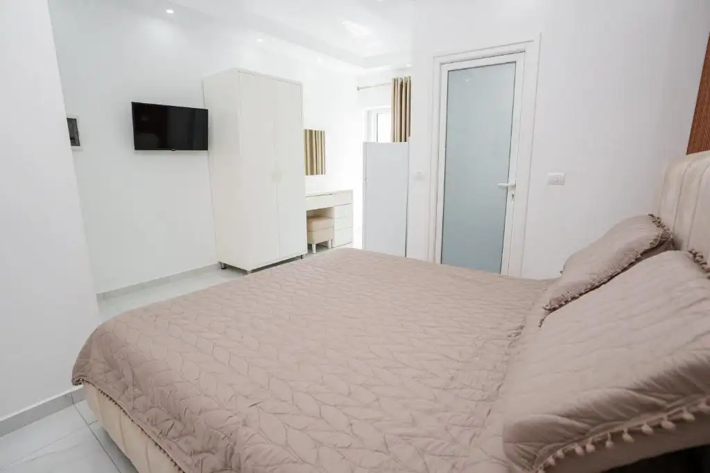 Superior Double Room with Kitchen image 3