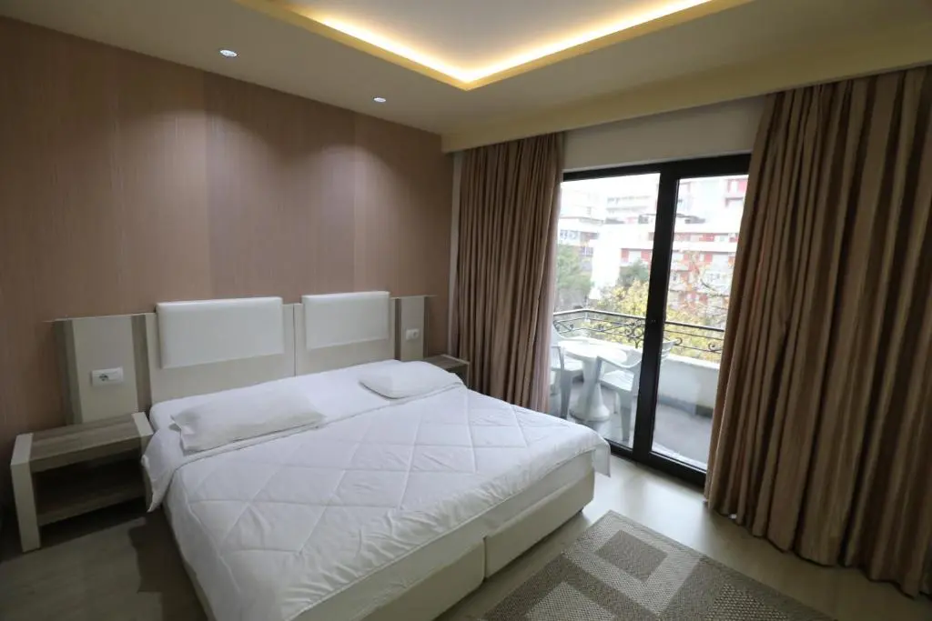 img_id_887020.webp