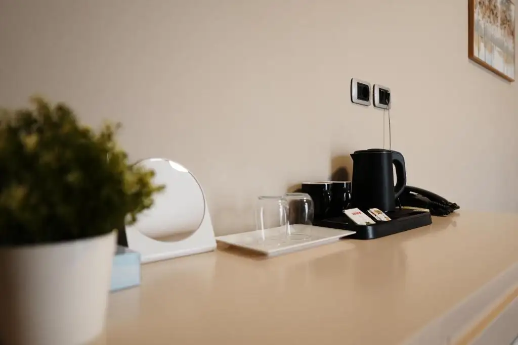 Double Room with Balcony image 11