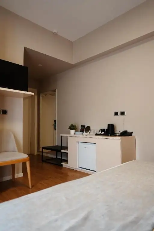 Double Room with Balcony image 15