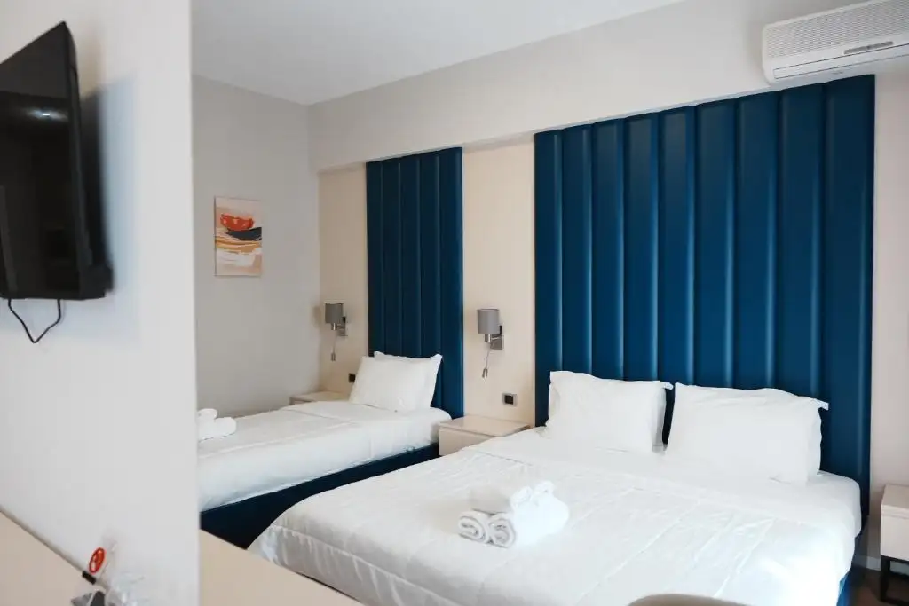 Triple Room with Balcony Sea View image 10