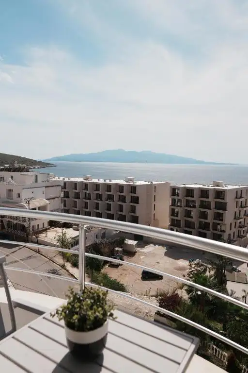 Triple Room with Balcony Sea View
