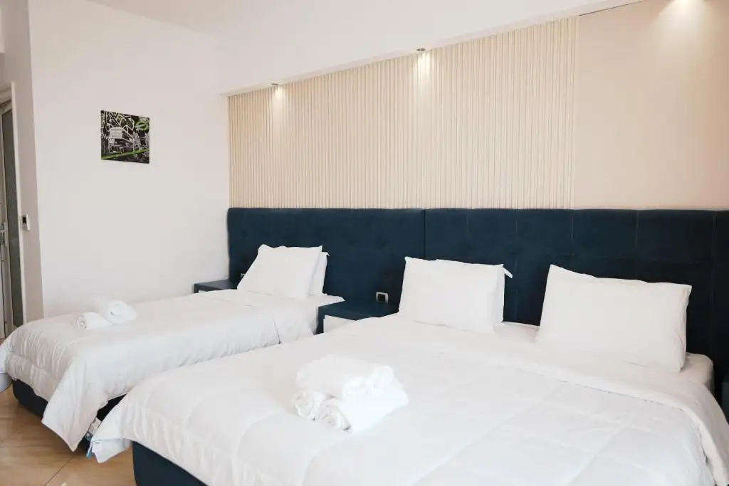 Superior Triple Room with Balcony and Sea View image 15