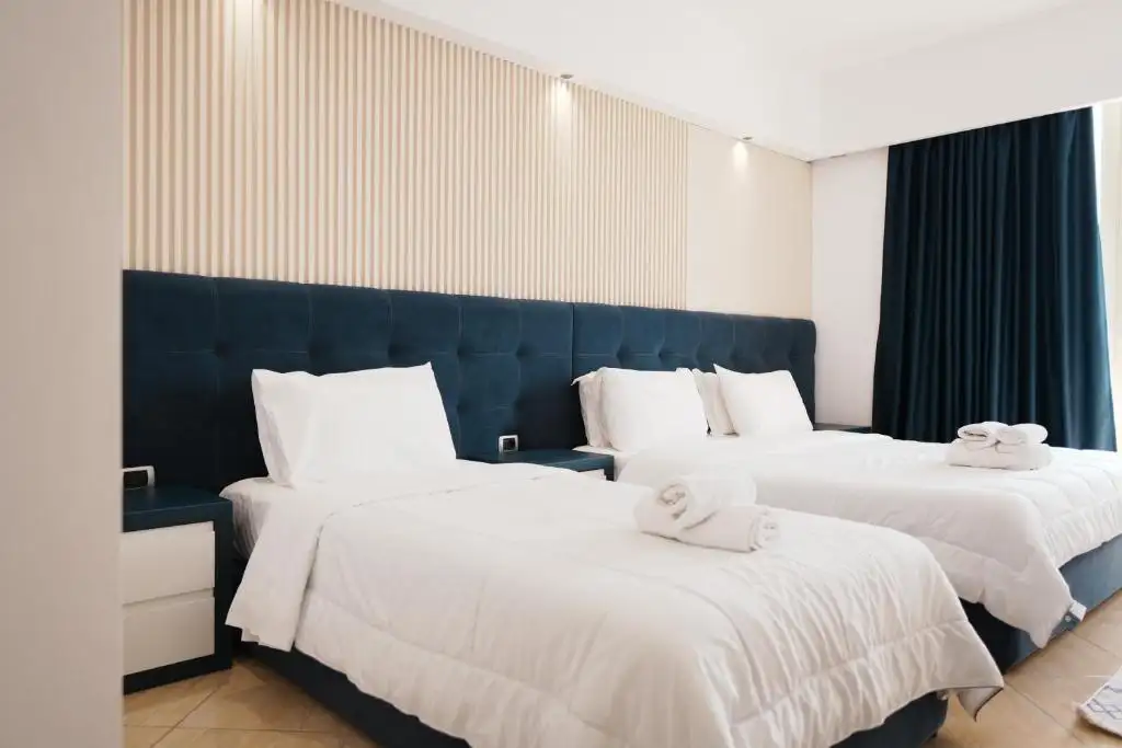 Superior Triple Room with Balcony and Sea View image 12
