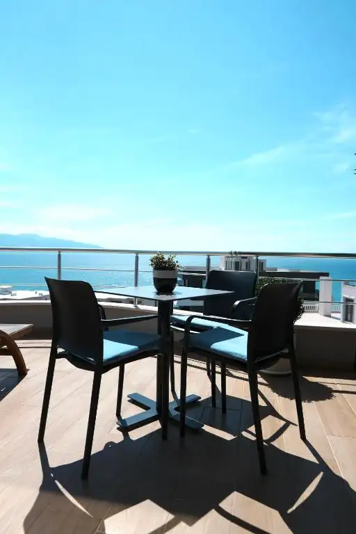 Suite with Terrace and Sea View image 11
