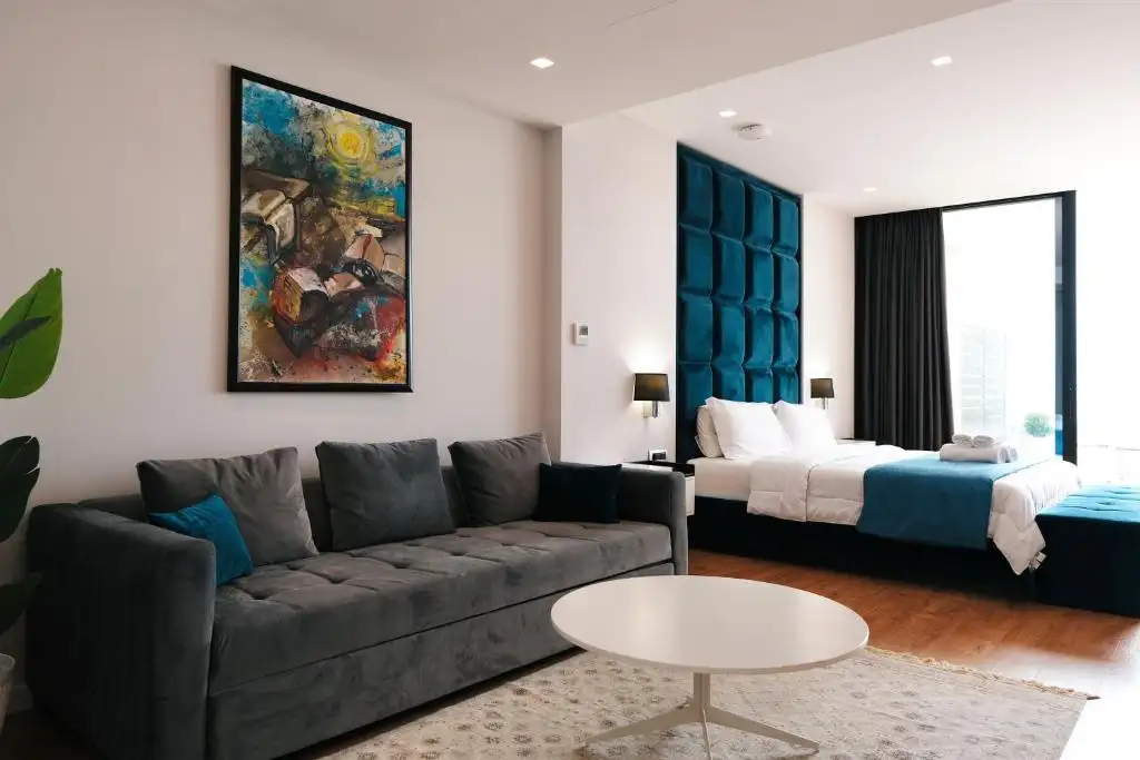 Deluxe Suite with Terrace and Sea View image 9