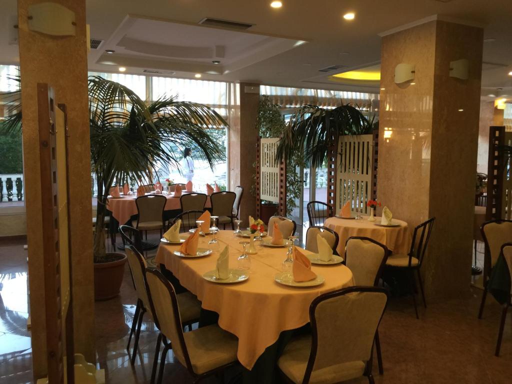 img_id_1043096.jpg