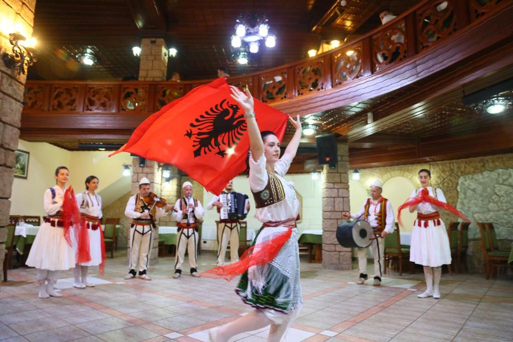 img_id_1042354.jpg
