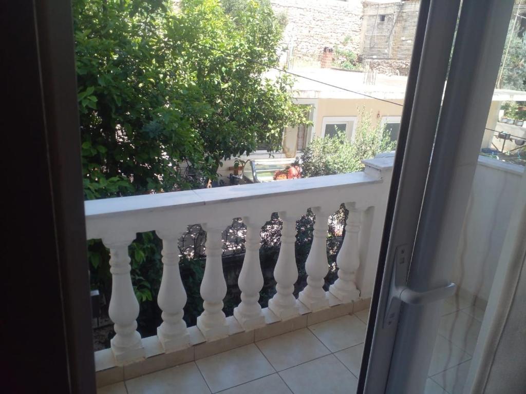 img_id_1047053.jpg