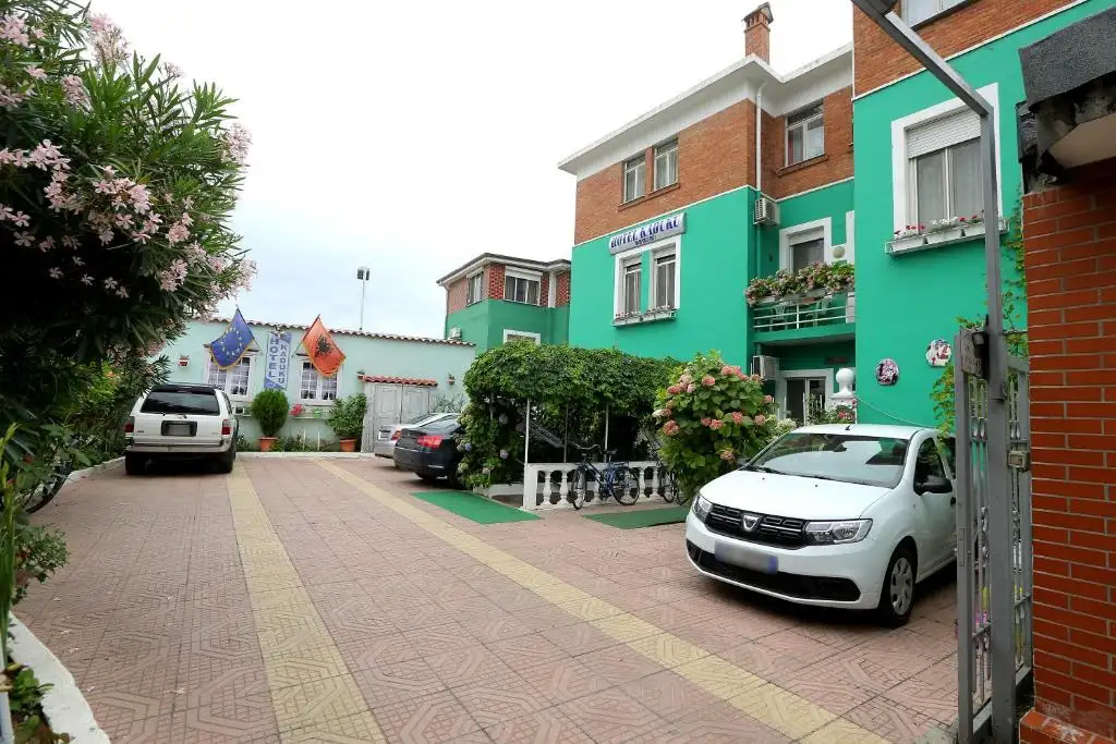 img_id_561554.webp