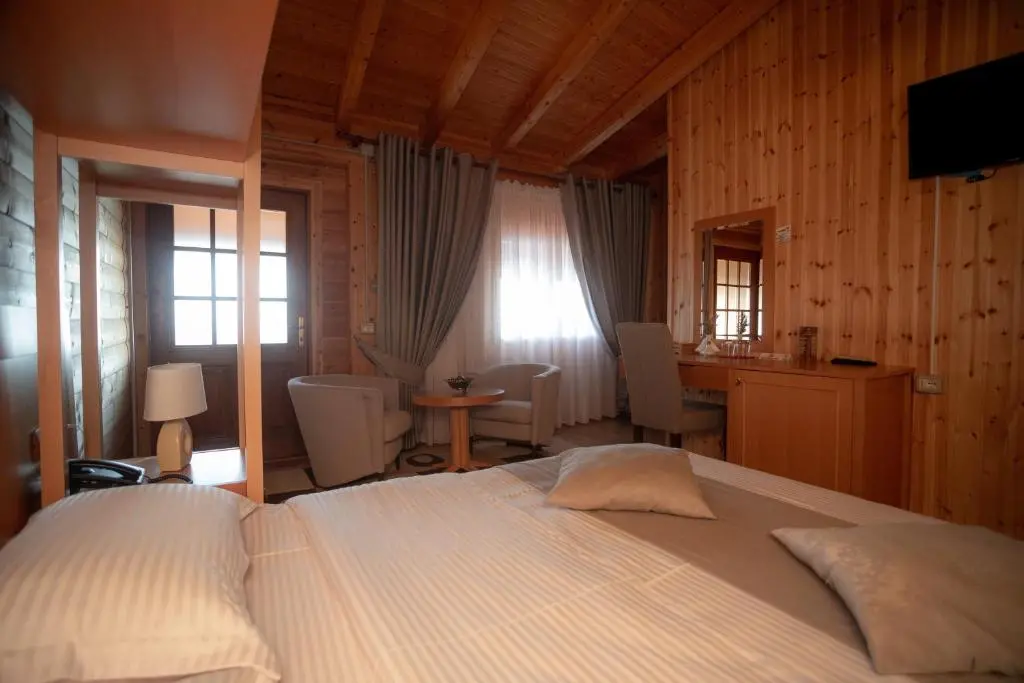 img_id_907063.webp