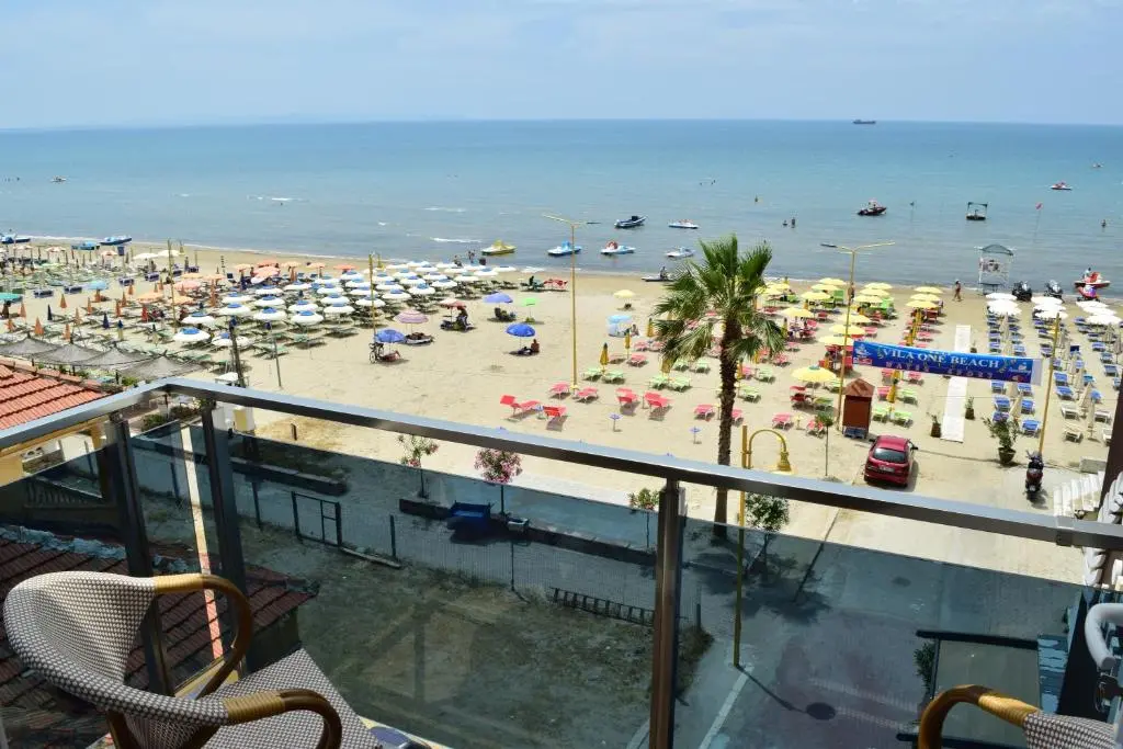 img_id_1093349.webp