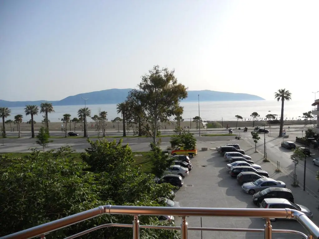 img_id_1052478.webp