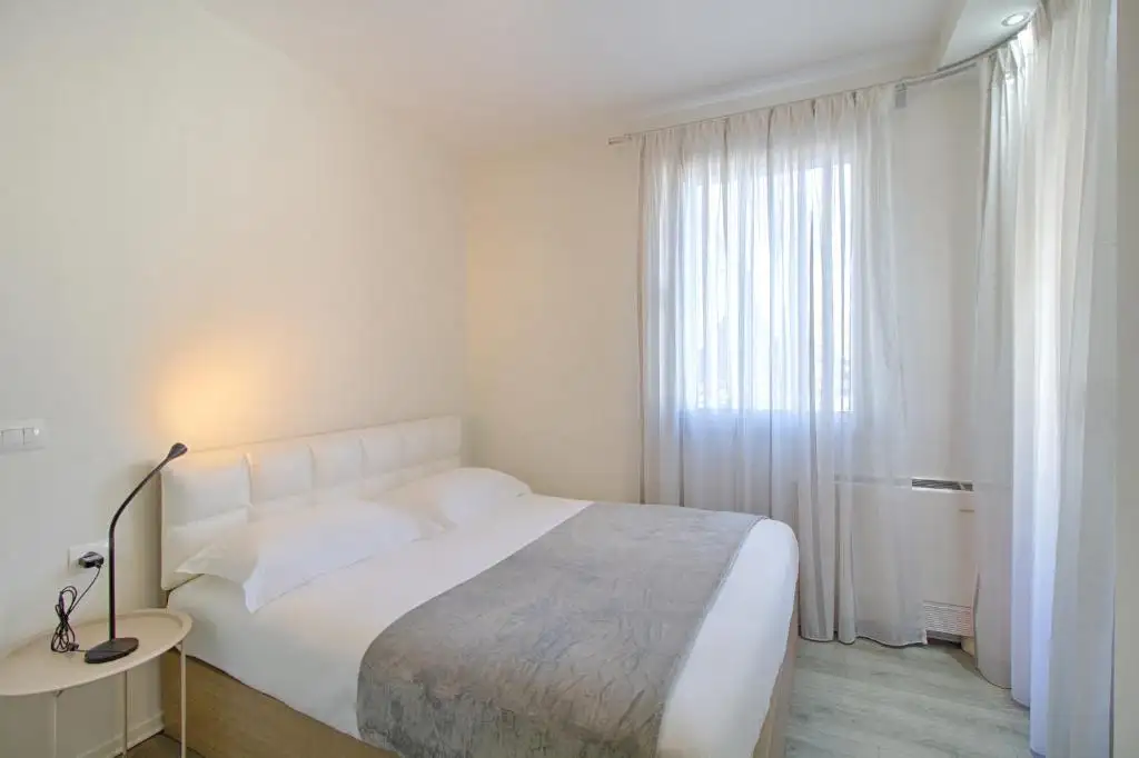 img_id_584011.webp