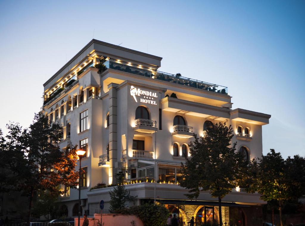 img_id_974431.jpg