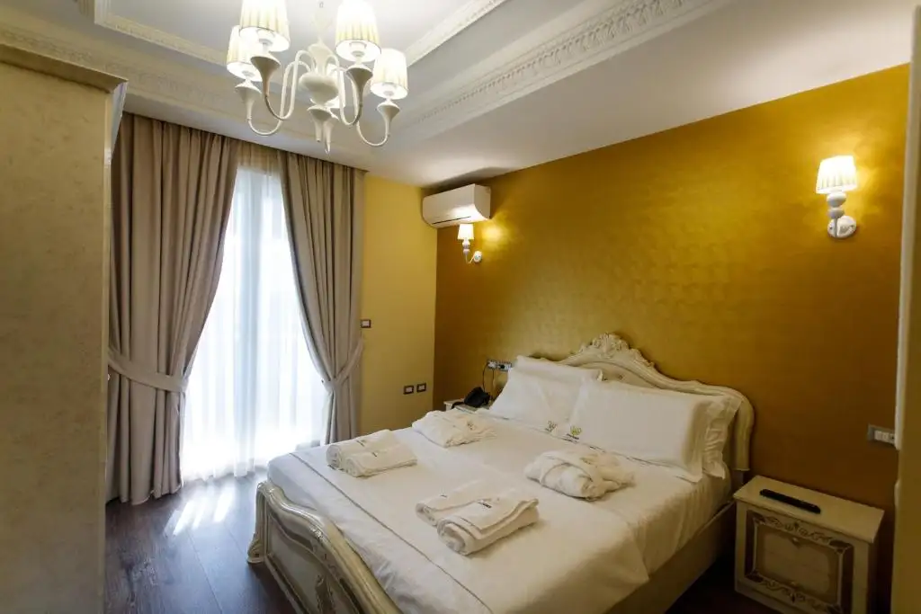 img_id_586619.webp