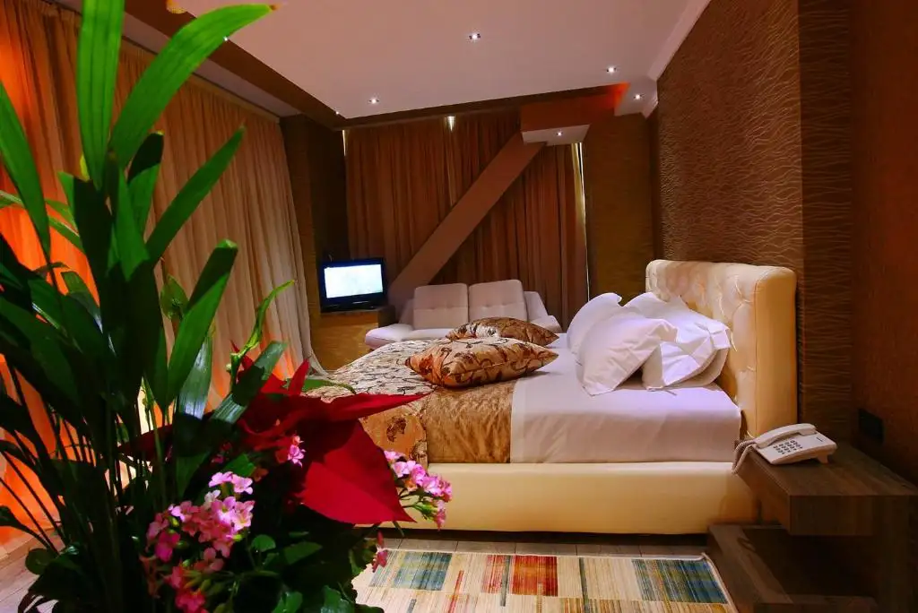 img_id_588340.webp