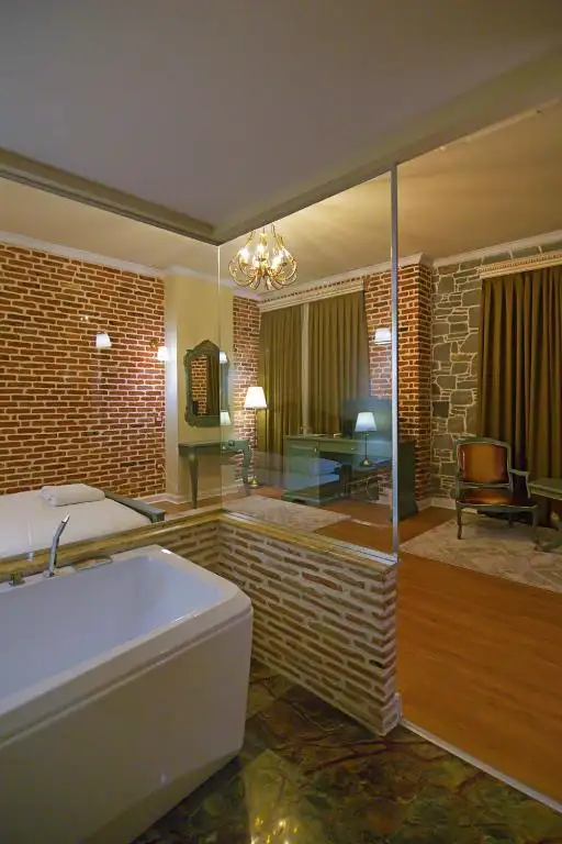 img_id_591321.webp