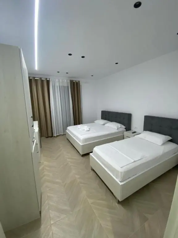 img_id_1252327.webp