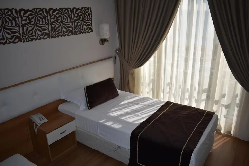 img_id_1060988.webp
