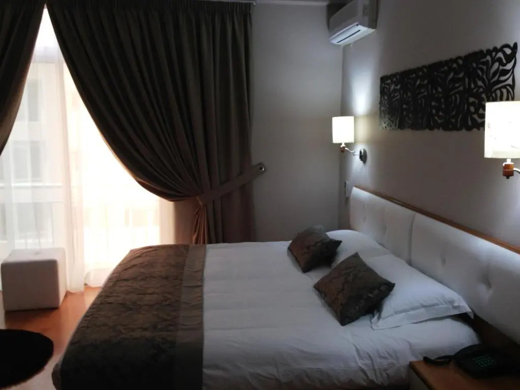 img_id_1061012.webp