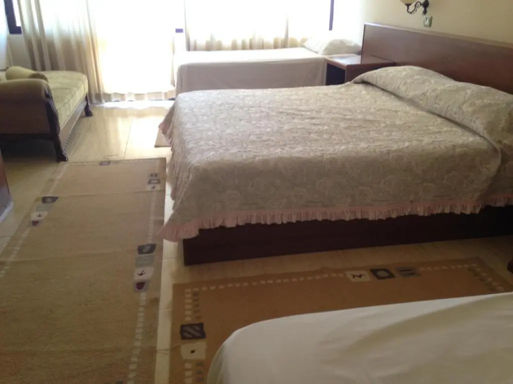 img_id_1058966.webp