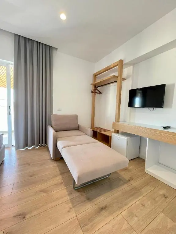 img_id_1057956.webp