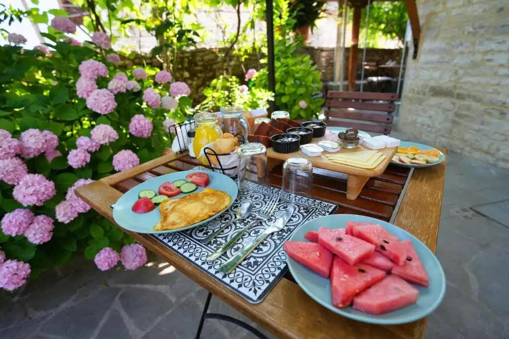 img_id_608128.webp