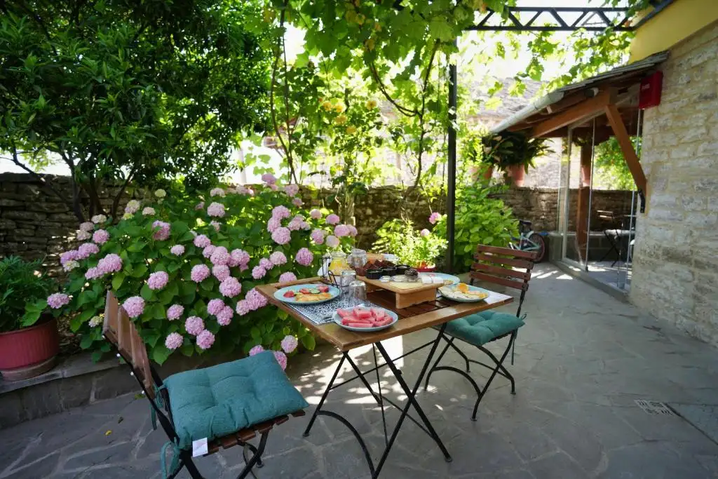 img_id_608135.webp