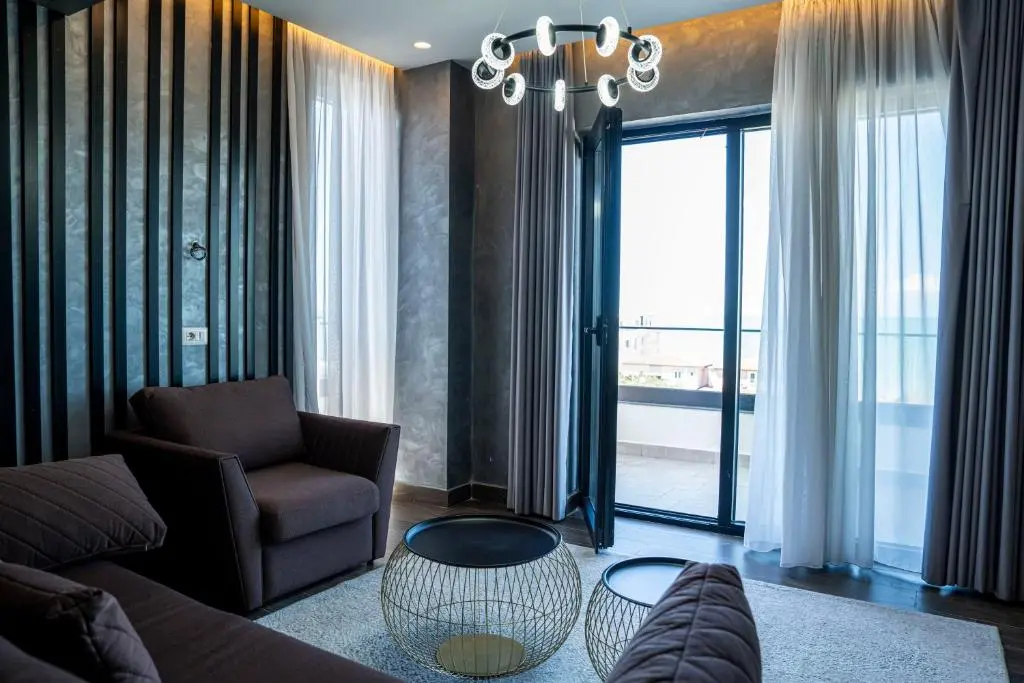 img_id_968374.webp
