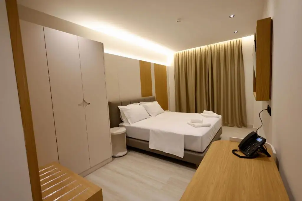 img_id_704489.webp