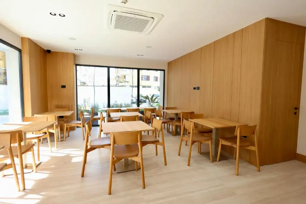 img_id_704522.webp