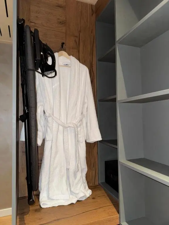 img_id_1230366.webp