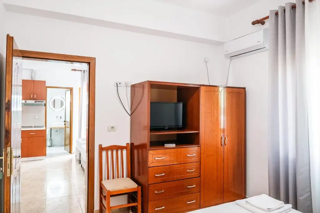 Apartment with Balcony image 5