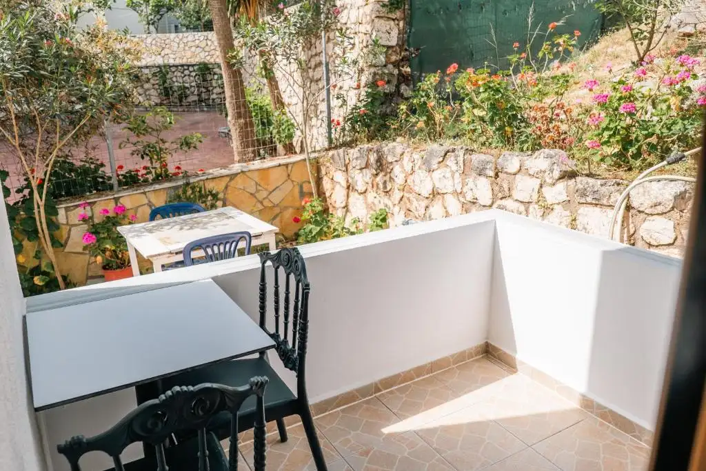 Apartment with Balcony image 6