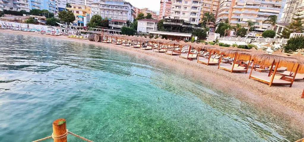 img_id_598919.webp