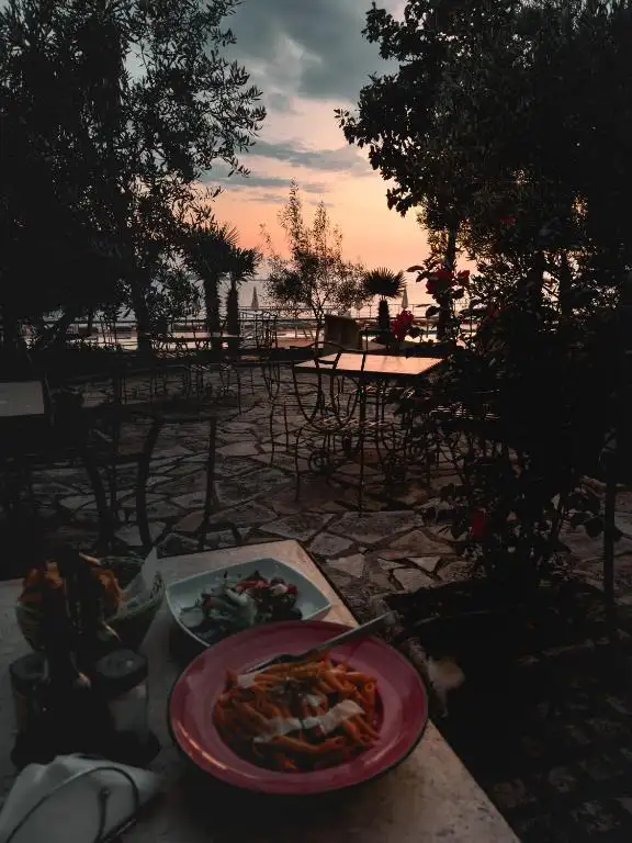 img_id_599307.webp