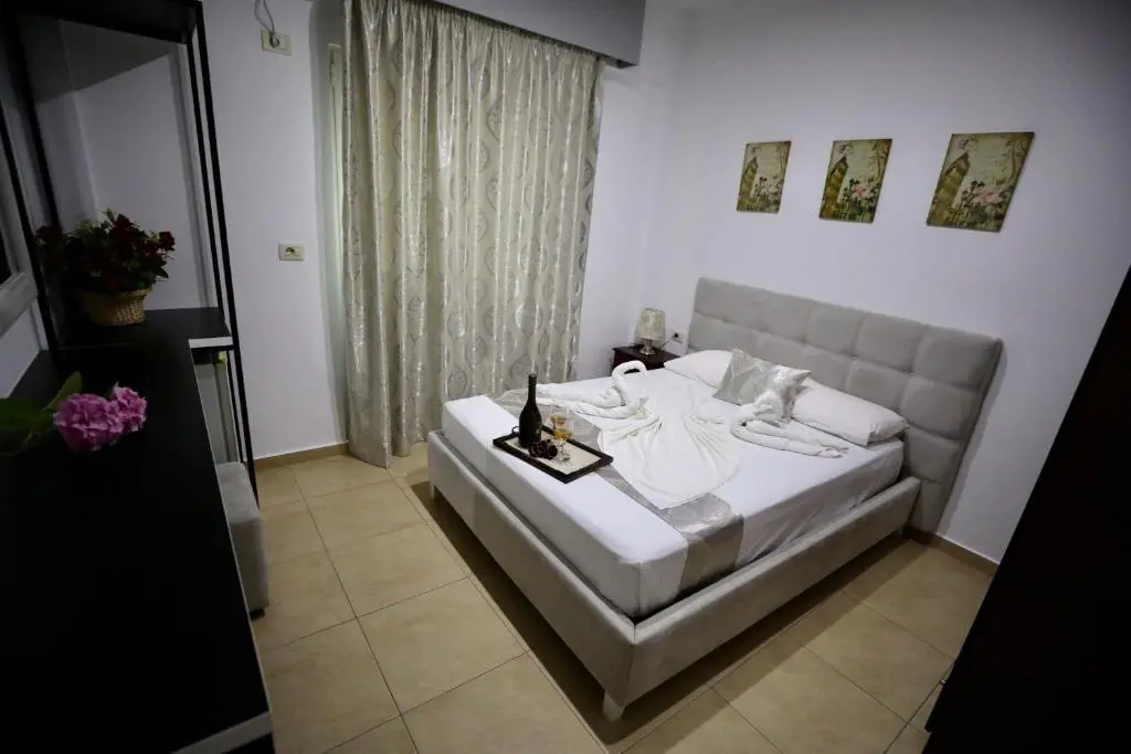 img_id_1004915.webp
