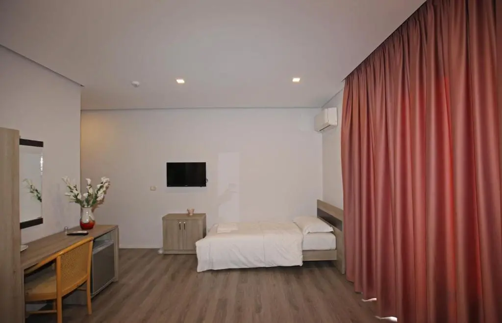 img_id_1645592.webp