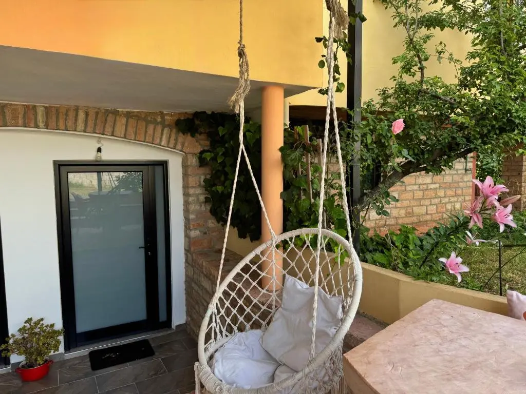 img_id_1373193.webp