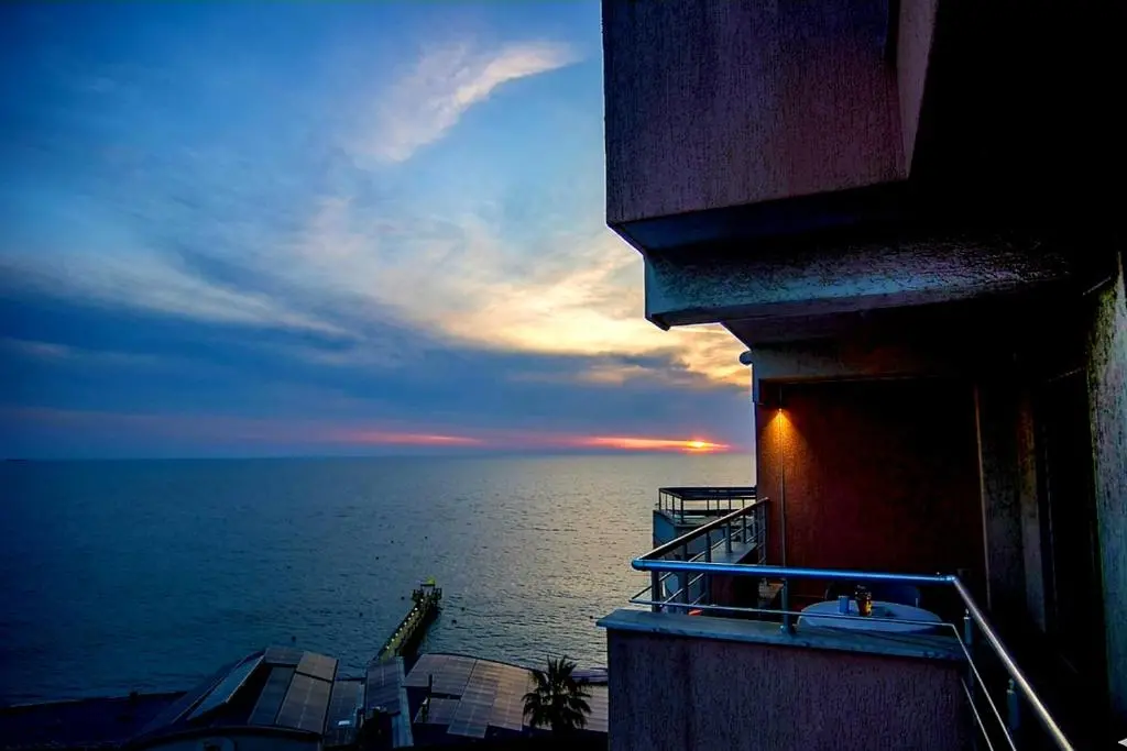 img_id_979507.webp