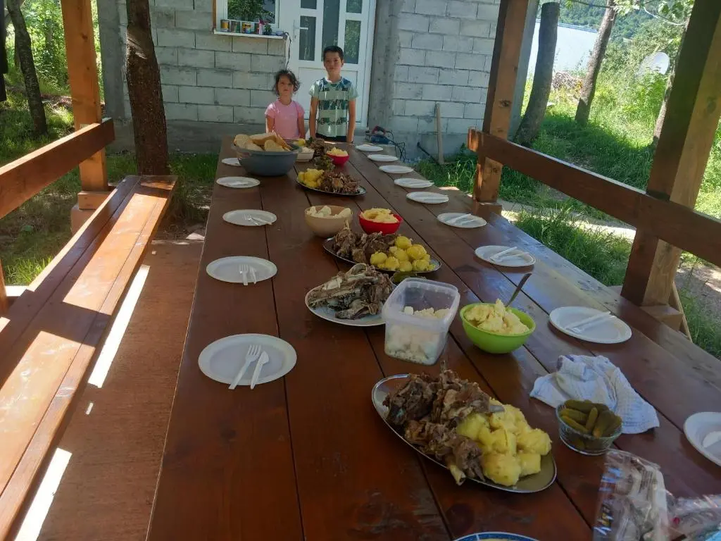 img_id_2461954.webp