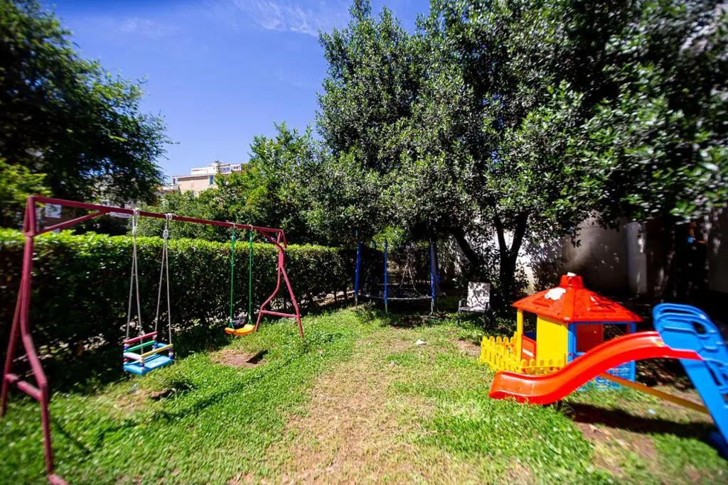 img_id_2461272.webp